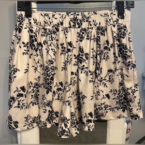 Cider Elastic Waist Wide Leg Shorts